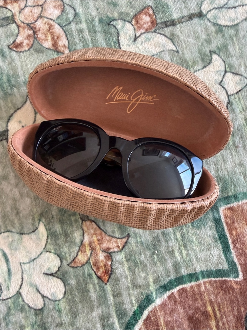 Maui Jim Jasmine tortoise shell sunglasses with case & cloth cleaner. - Picture 2 of 9